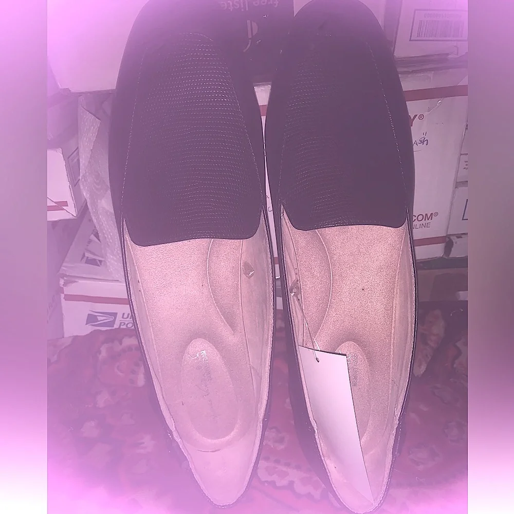 GLORIA VANDERBILT Marjorie Loafers Flats, Black Pebble NEW NIB memory foam 9.5 M